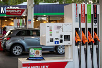 Expert reveals whether Aussies will need to ration fuel 