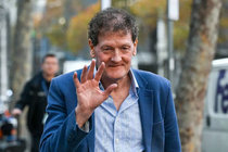 Former AFL agent Ricky Nixon guilty of selling fake footy memorabilia