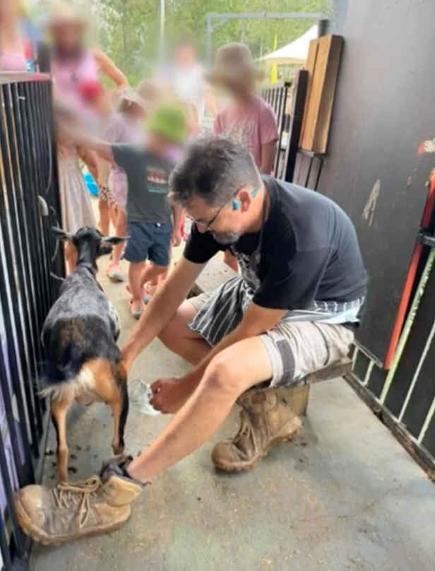 Government asks police to 'explain' after paedophile allowed to work at petting zoo