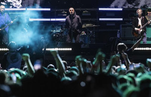 Measles alert after infectious people at Oasis concerts