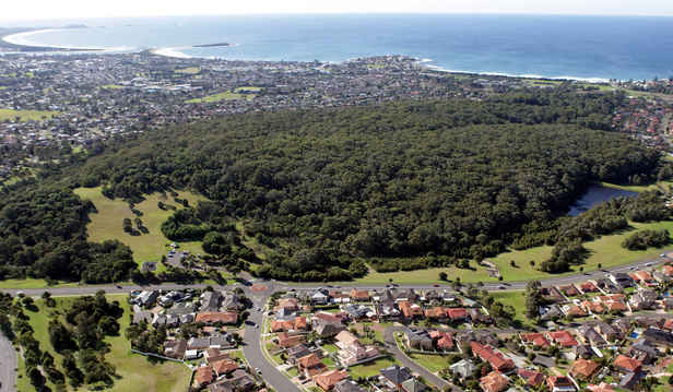 Men accused of flying drone over Wollongong to traffic drugs