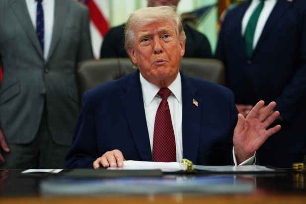 Trump says US negotiators heading back for critical war talks