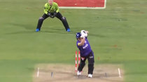 'That's a bonus': Wild ball, umpire blunder cap BBL game
